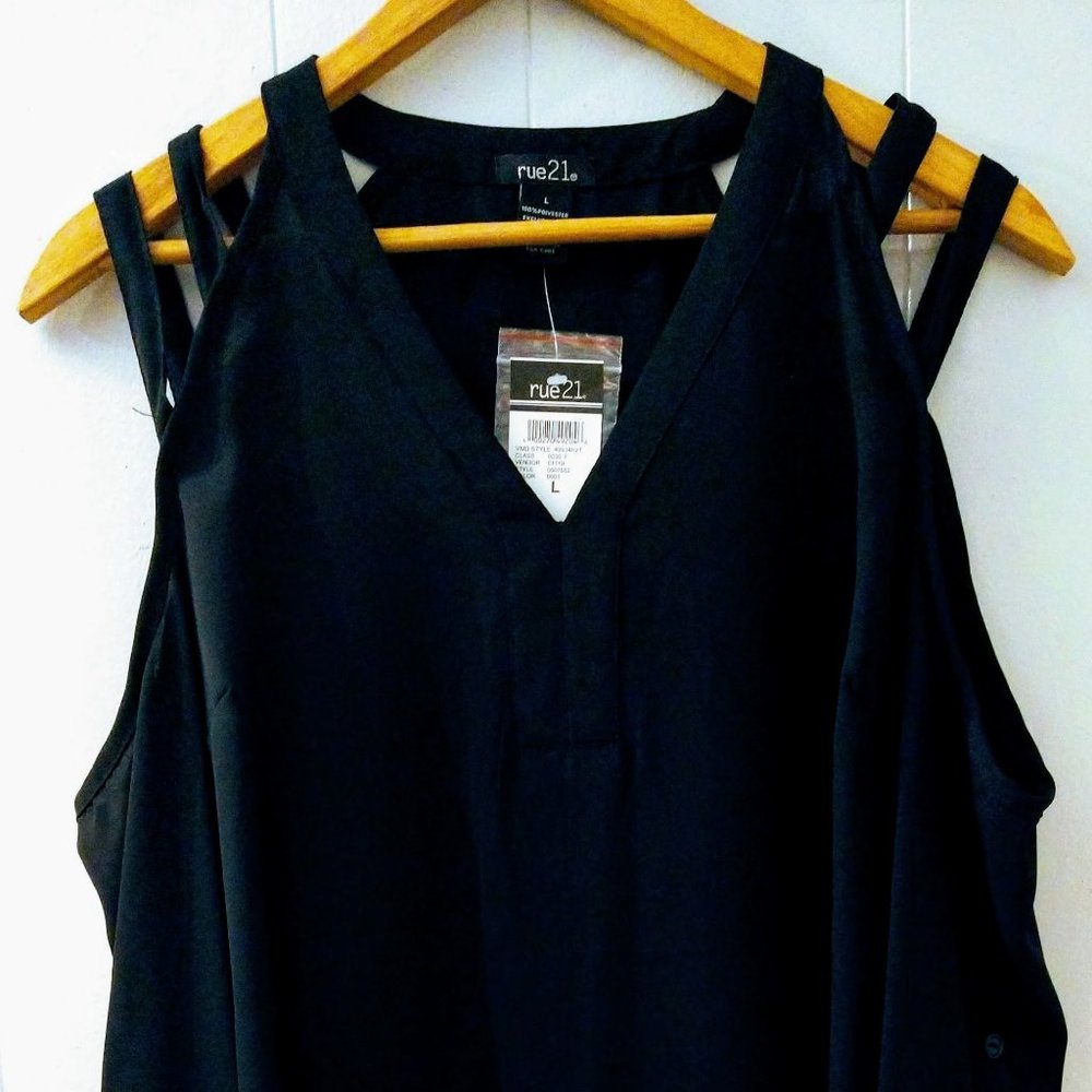 Rue21 Ladies Cold-Shoulder Blouse